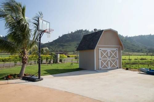 North Shore Country Villa