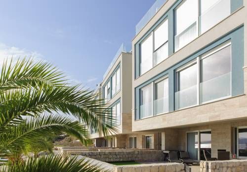 Livingstone Beach House
