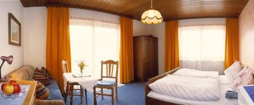 Pension Wieser "Baschtlmai"