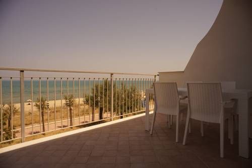 Outdoor Pictures 24