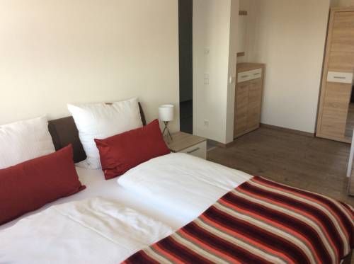 Hotel & Boarding House Schlosserwirt