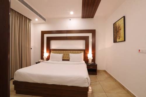 Grand Hotel Nawanshahr