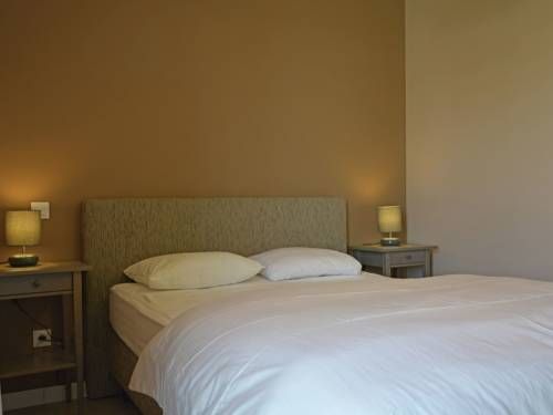 Luxury villa with heated private swimming pool in grounds walking distance from Malauc ne