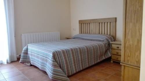 HOSTAL -LA VEGA- PERALEJOS