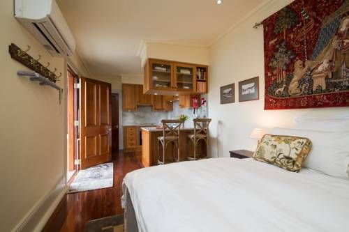 Old Bank Boutique Hotel