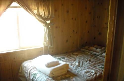 Yosemite Lakes Wheelchair Accessible Cabin 46