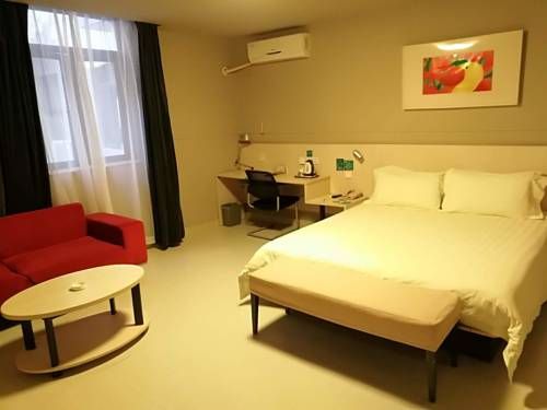 Jingjiang Inn Shanghai International Tourist Holiday Resort Pudong Huinan Subway Station