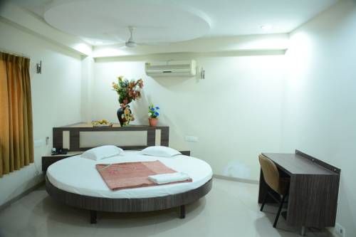 Hotel Galaxy Residency