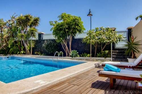 Villa La Concha Beachfront Heated Pool