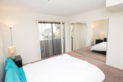 Strathmore Apartments