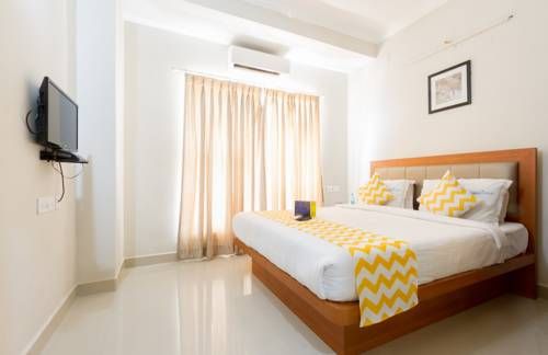 FabHotel Rithikha Inn Manapakkam
