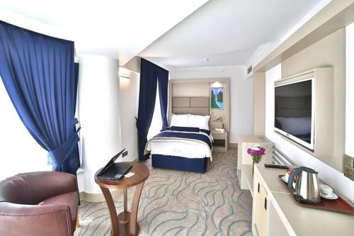 New Marathon Hotel