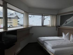 Hotel Image 1