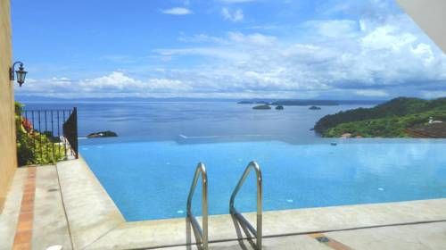 Luxury Condominium Breathtaking Ocean View