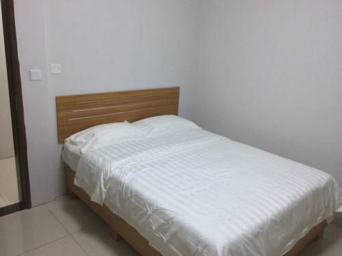 Caye Caulker Beach Hotel