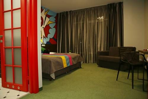 Emigrand Art Hotel