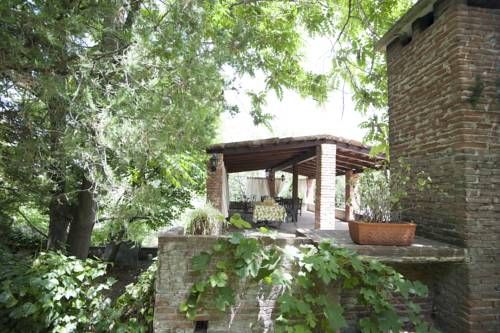 Outdoor Pictures 24