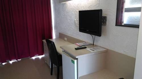 Overlander Hotel