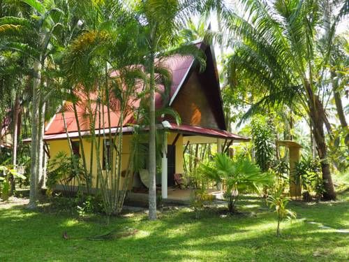 Lake View Bungalows