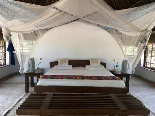 Emayani Beach Lodge