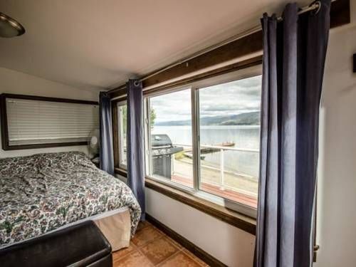 Davis Cove Resort
