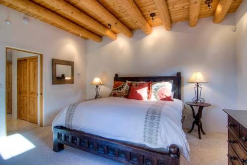 Bishops Lodge Villa Corazones - Three Bedroom Home