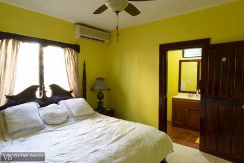 Belize Toucan Nest Hotel