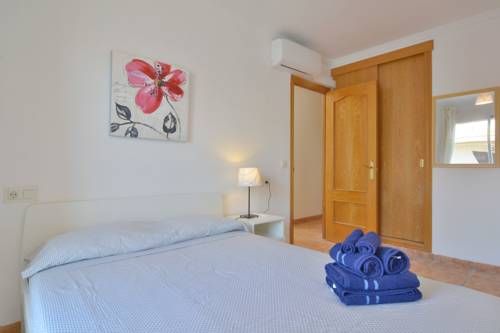 28 Townhouse 200mts from sea/beach