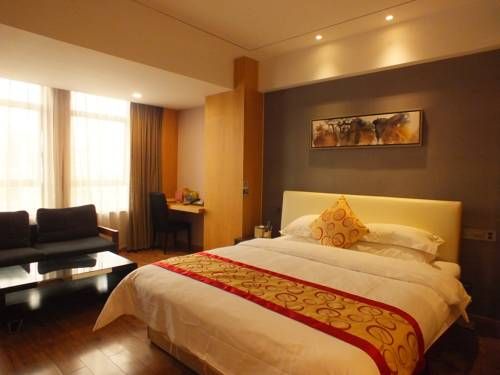 Xiangyang Huayi Hotel