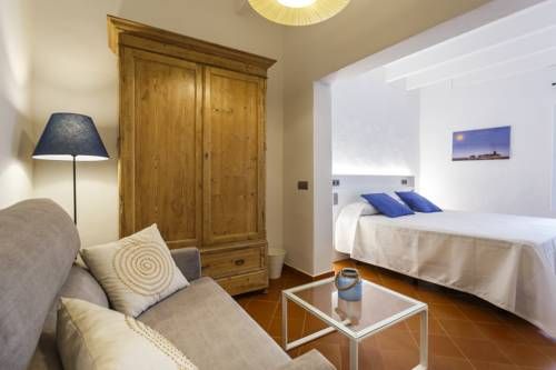 Petit Hotel 5 Fars