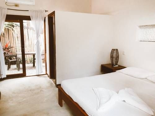 Makao Beach Hotel