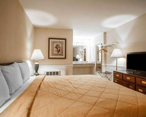 Rodeway Inn Lyons - La Grange