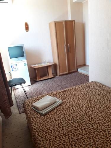Hotel Azov