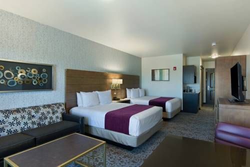 Oxford Suites Sonoma - Rohnert Park