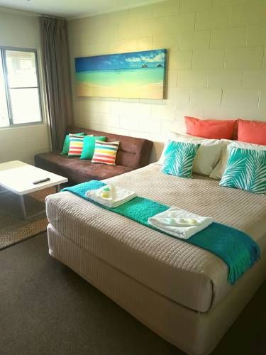 Forrest Beach Hotel/motel