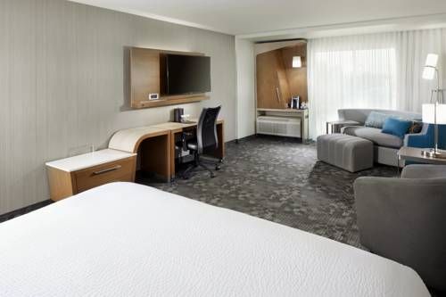 Courtyard by Marriott Houston Intercontinental Airport