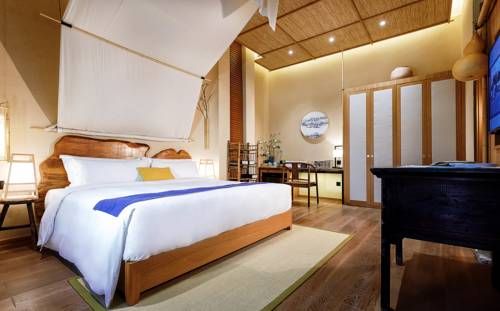Transcendence Hot Spring Resort