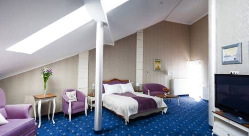 Shato Hotel