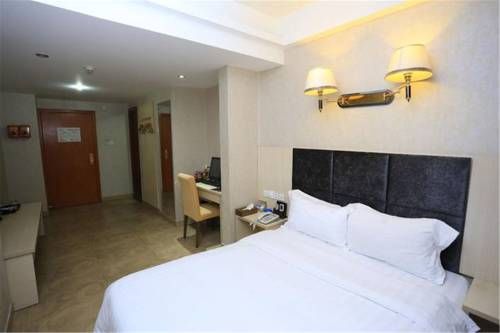 Aiqun Hotel