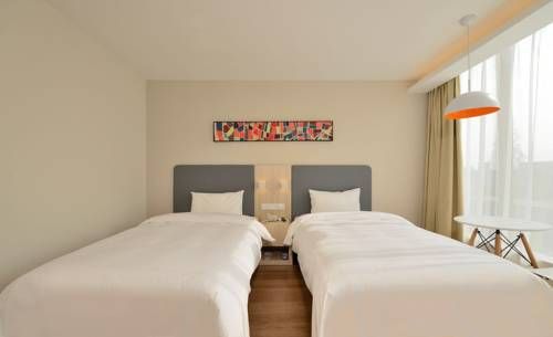 Hanting Hotel Shanghai Wujing Pedestrian Street