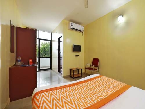 OYO 6725 Palm Inn