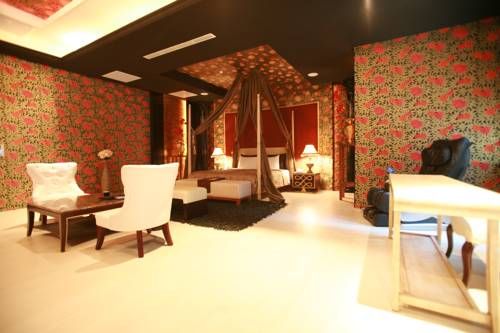 Vogue Boutique Motel