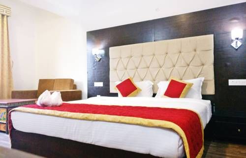 Alpine Hills Hotel