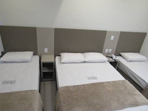 Hotel Urbis a 10 minutos Rua 25 de Março, Brás,Bom Retiro,a 2 minutos do Mirante Sampa Sky e pista de Skate Anhangabaú
