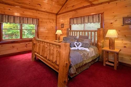 Live, Laugh, Love Pool Lodge