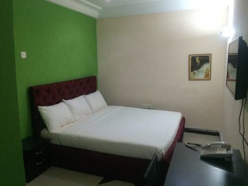 Valton Hotels