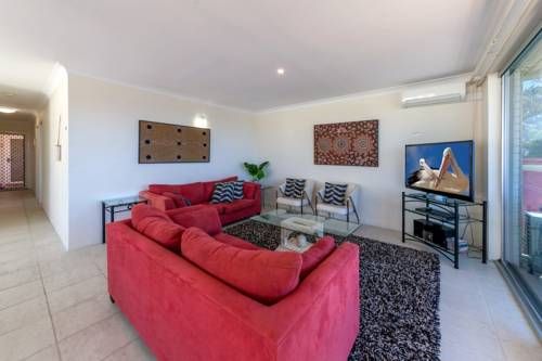 Laman Lodge Unit 5 15 Laman Street