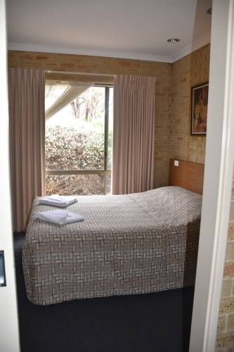 Mount Barker Valley Views Motel & Chalets, Western Australia