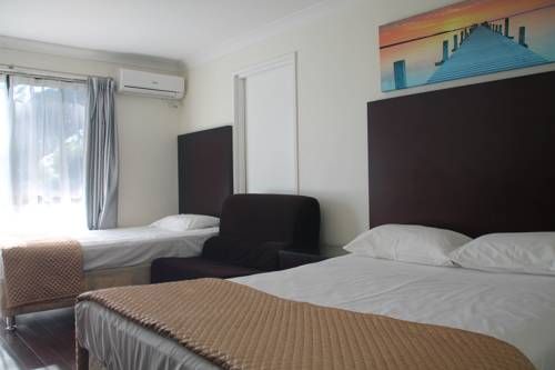 Centenary Motor Inn