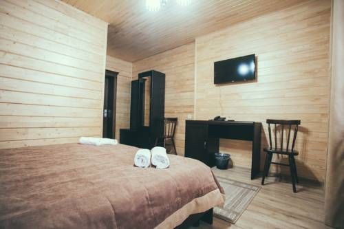 Diamond Resort White